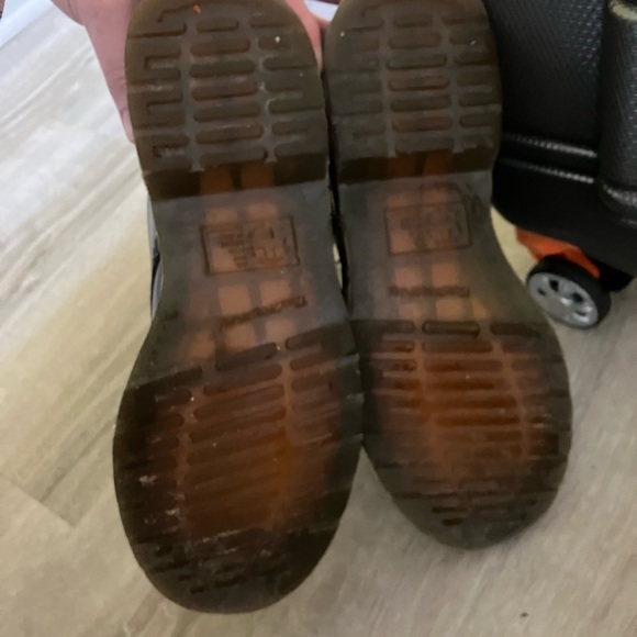 Doc Martens 1460 WOMEN'S SMOOTH LEATHER LACE UP BOOTS Size 9 - Picture 9 of 10